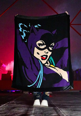 Purrfect Crime Intarsia Throw Blanket