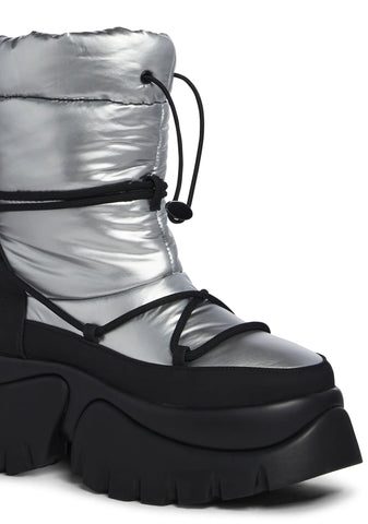 A Glass Mirage Snow Boots