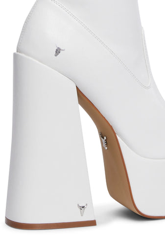 Saviour Stretch Boots - Snow