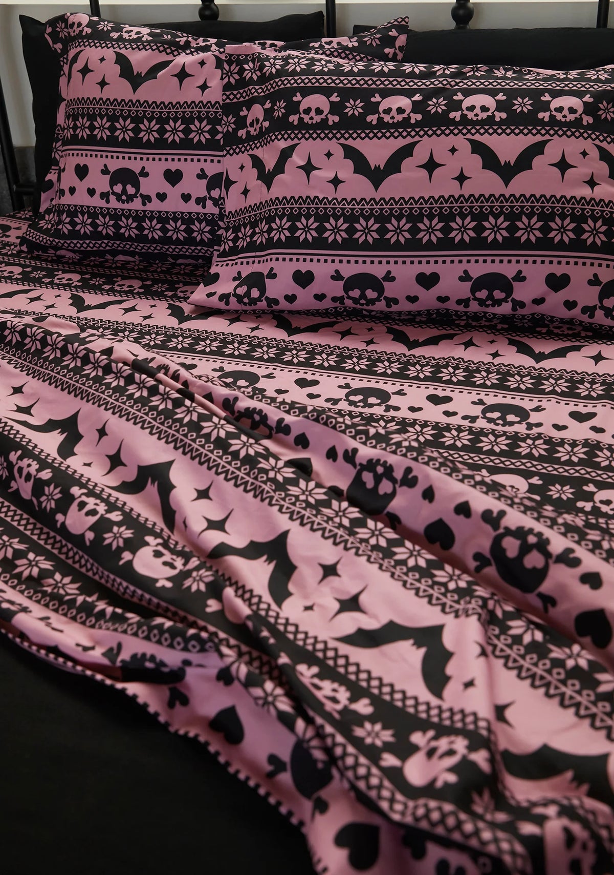 Deck The Skulls Sheet Set