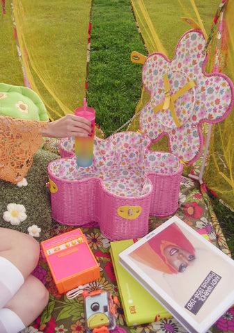 Daisy Petals Picnic Basket