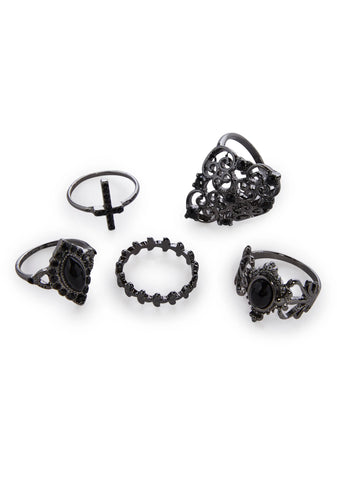 Queen Of Midnight Ring Set