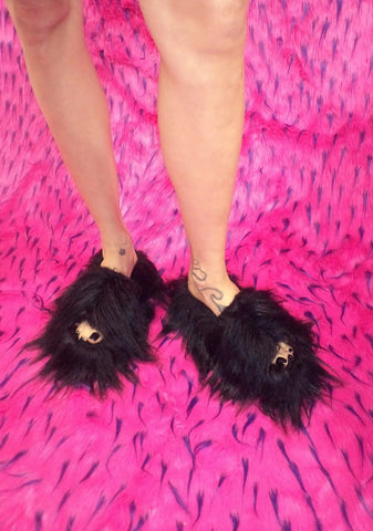 Case Of The Grumpies Fuzzy Slides - Black