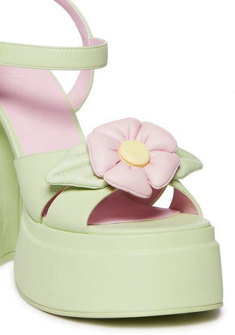 Carefree Muse Platform Sandals - Green