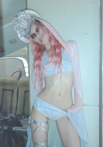 Dazzling Daydream Long Sleeve Crop Top - Blue