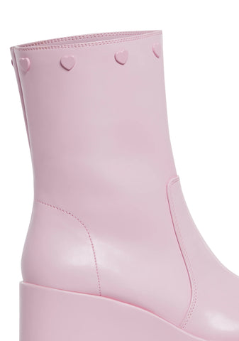 Snuggle Wonderland Platform Boots - Pink