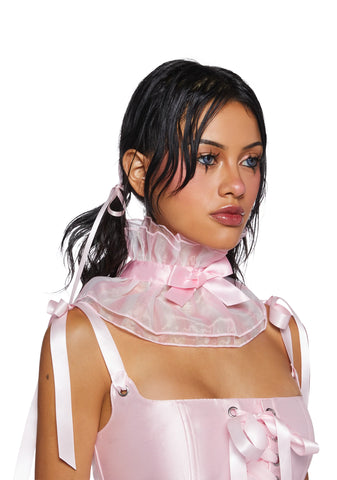 Ruffled Collar With Bow