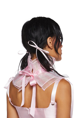 Ruffled Collar With Bow
