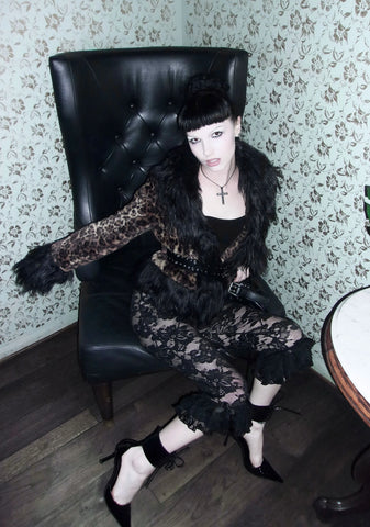 Daring Love Lace Capri Pants - Black