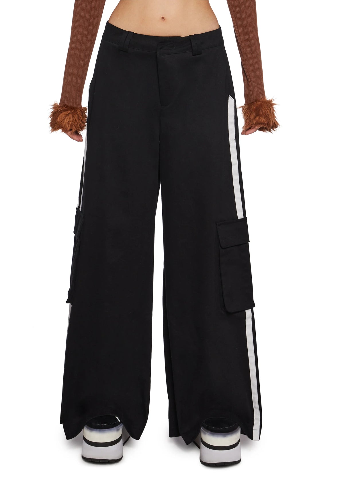 Have You Crushing Wide Leg Cargo Pants