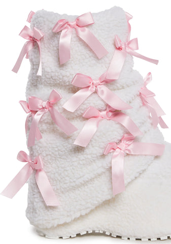 Snuggle Wonderland Platform Boots - Pinky Promise