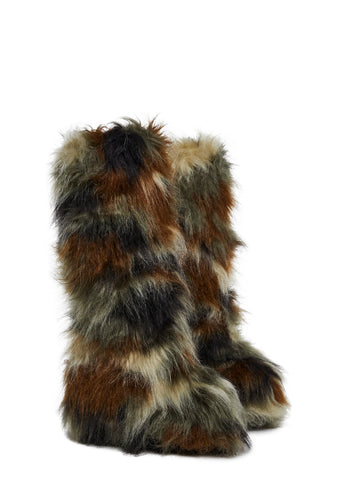 Liquid Rhythm Faux Fur Boots - Camo