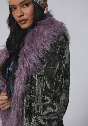 Art Magic Velvet Coat