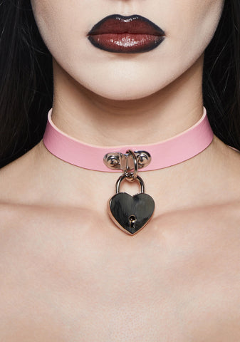 Unlock Me Heart Choker - Pink