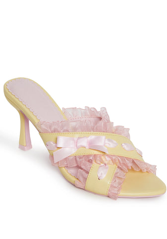 Sweetheart Glance Heeled Sandals - Yellow