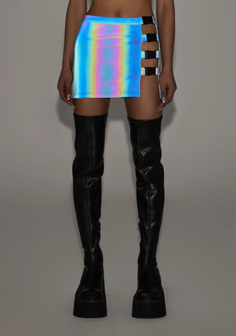 Spectral Frequency Reflective Buckle Skirt