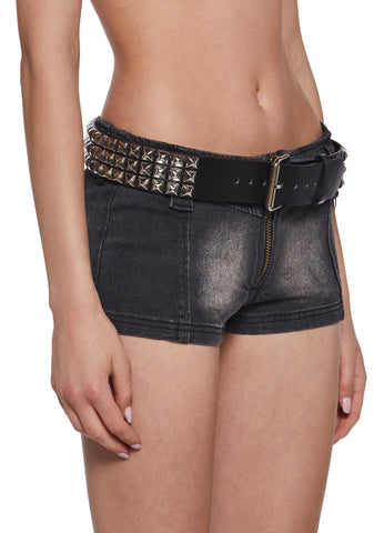 Noir Belt With Pyramid Studs