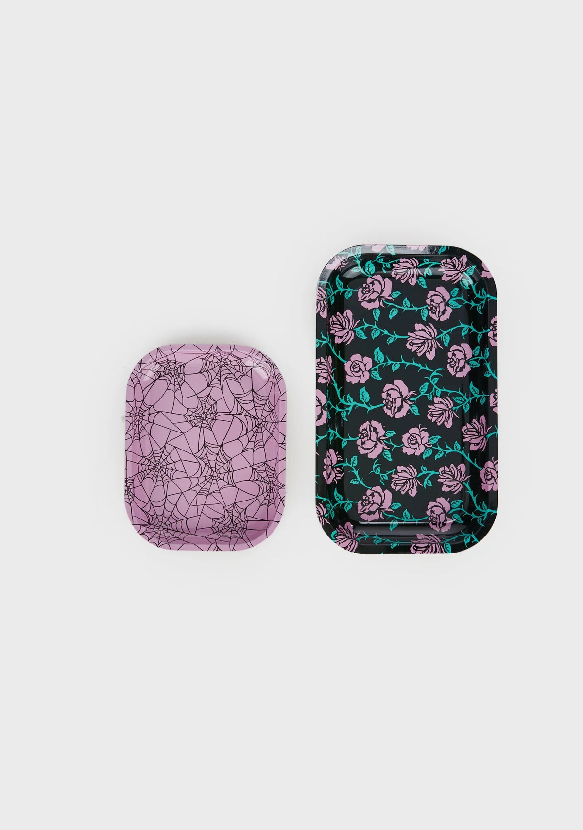 Web Of Hearts Smoke Set