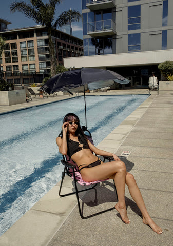 Bat Behavior Chair With Umbrella
