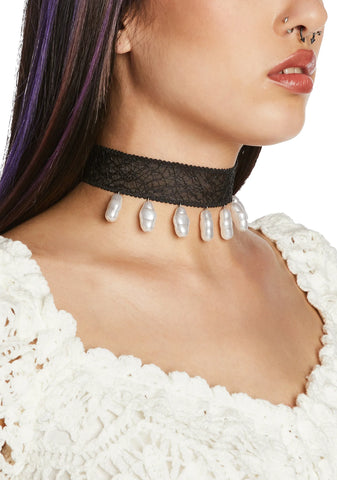 Don't Hide Lace Choker