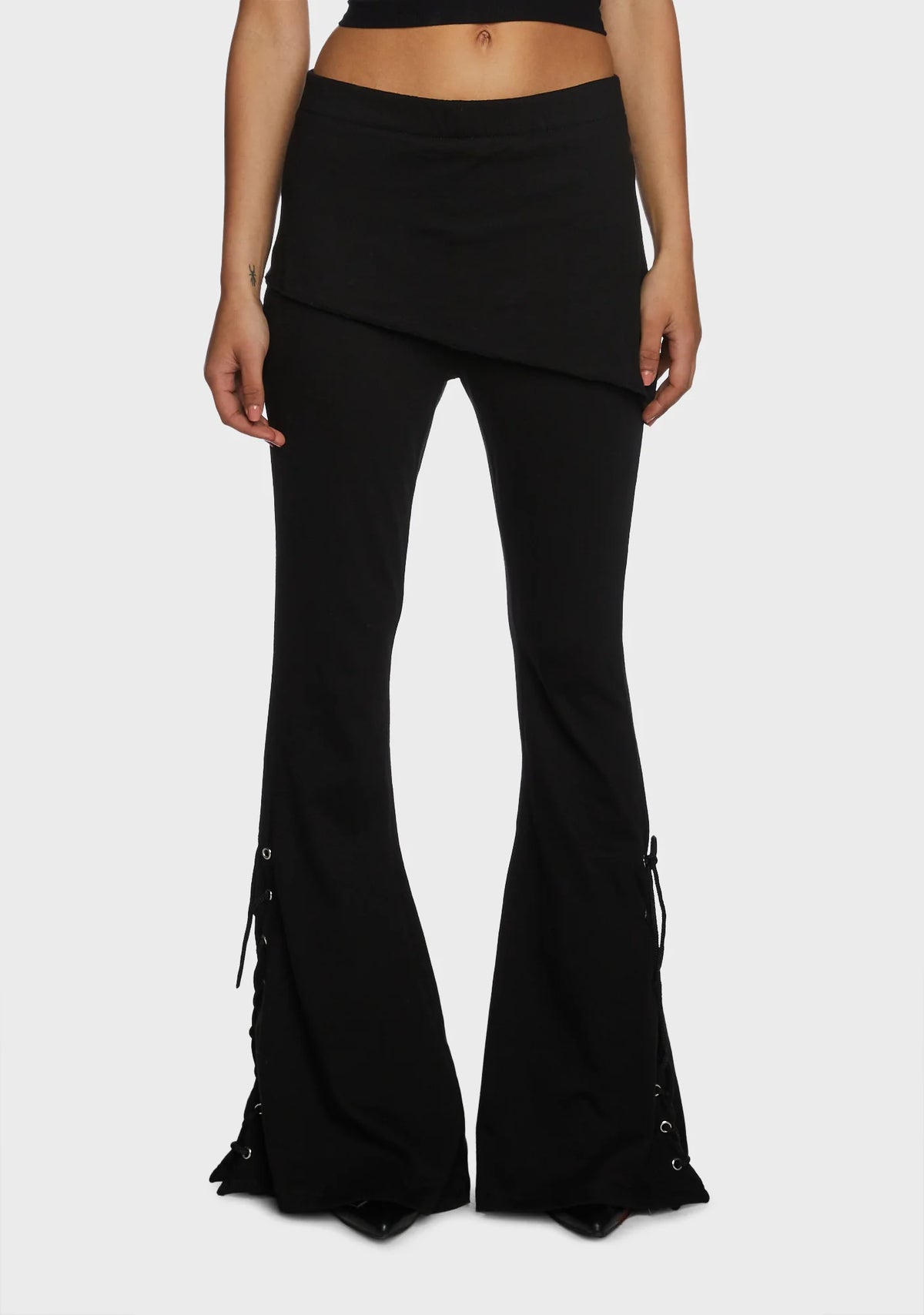 2-In-1 Boot-Cut Leggings With Micro Slant Skirt