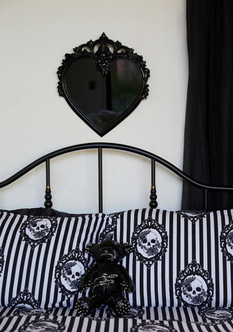 Macabre Shadows Heart Mirror