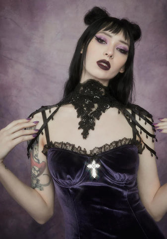 Belle Of The Dead Lace Collar