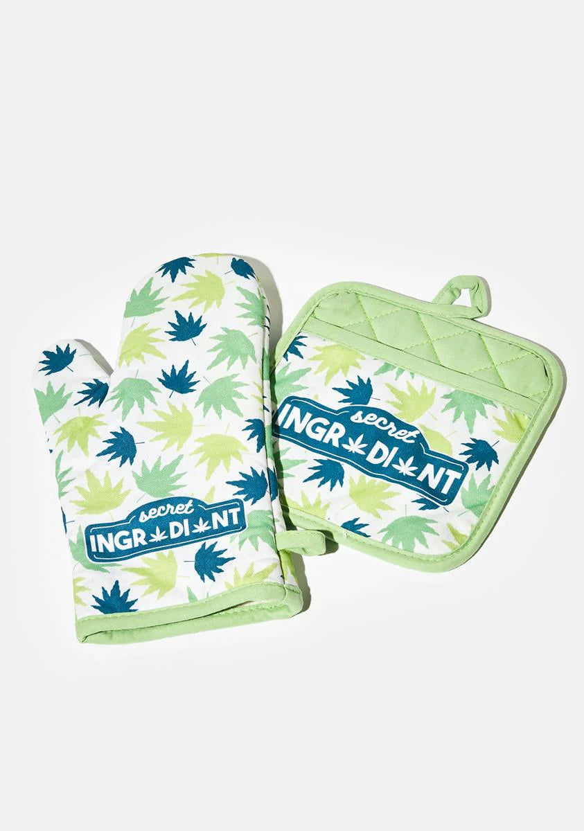 Secret Ingredient Oven Mitt Set