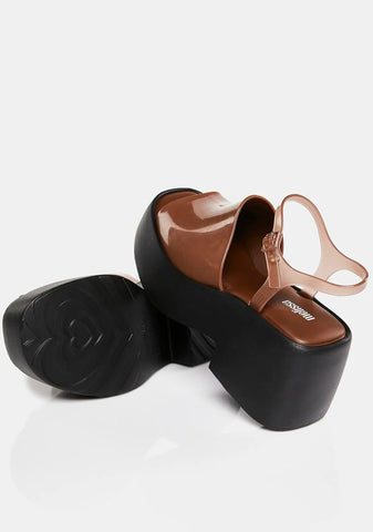 Black Pose Platform Sandals