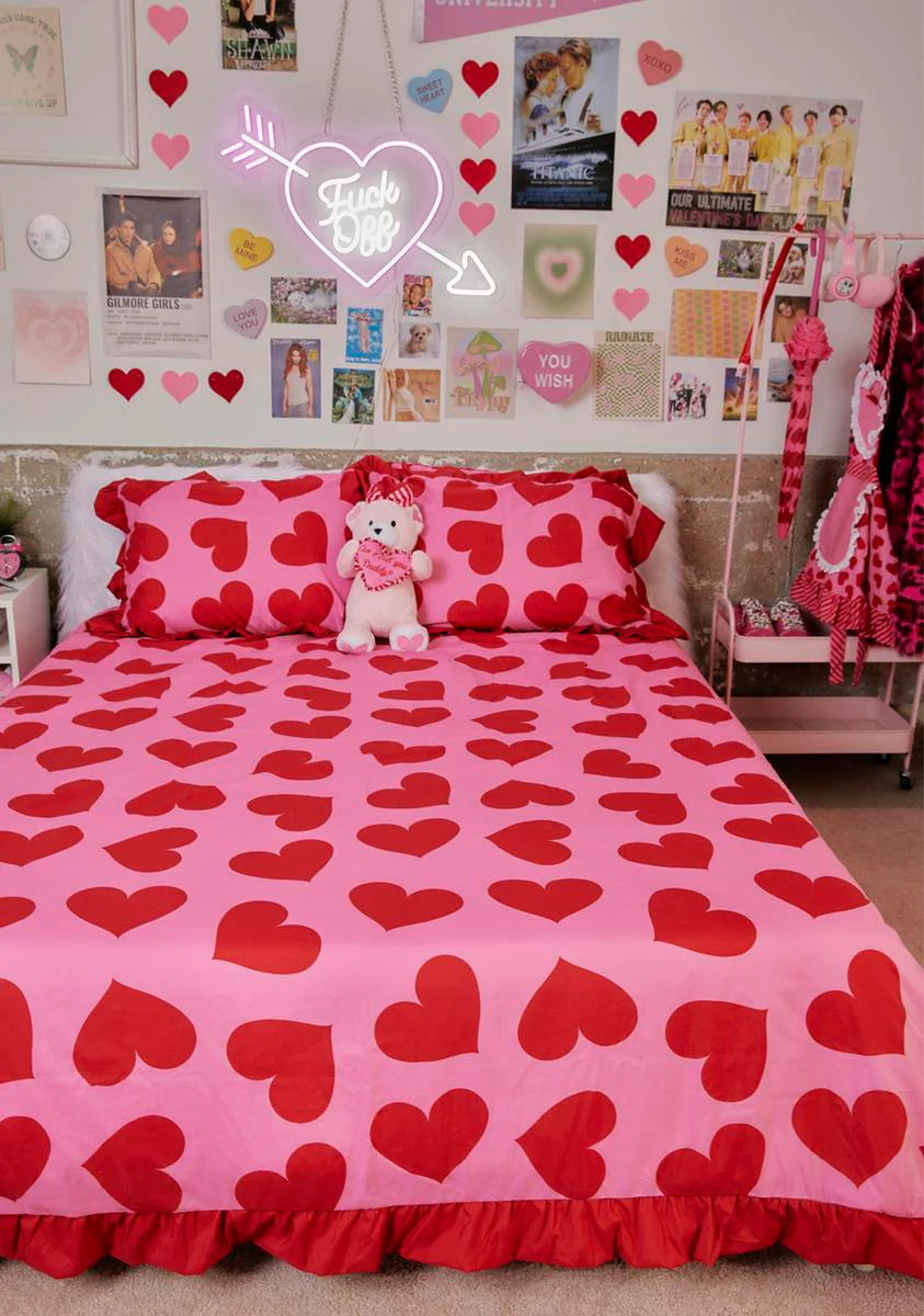 Loyal Maneater Duvet Set
