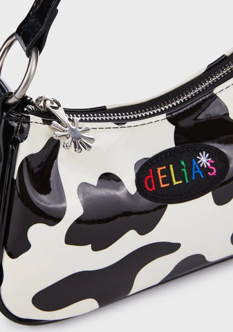 Ivory Animal Behavior Shoulder Bag