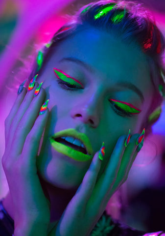 Supernova UV Neon Liquid Liner