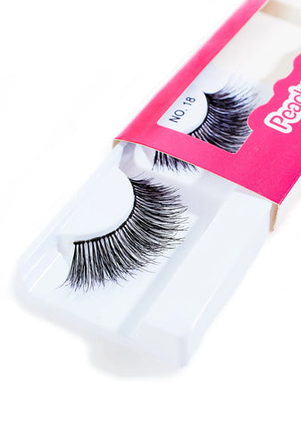 No. 18 False Lashes