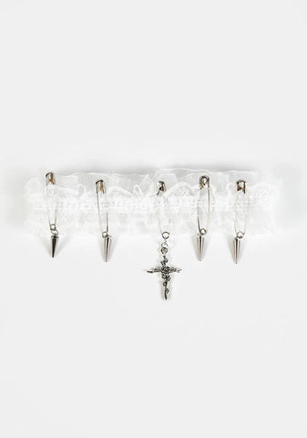 Ivory Rose From The Dead Lace Choker