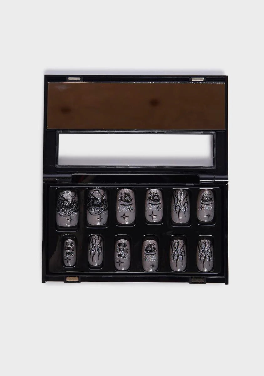 Bad Beach Press-On Nails