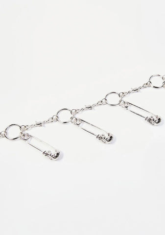 Misfit Moves Safety Pin Chain Necklace