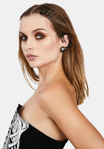Skeleton Fingers Ear Cuff
