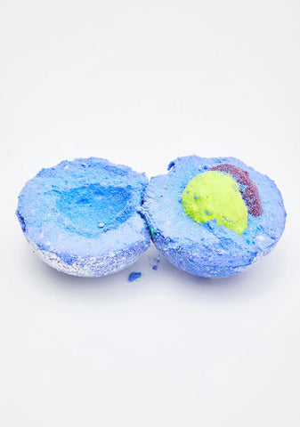 Cleo Rainbow Bath Bomb