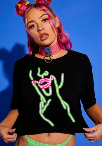 Lips Don't Lie Crop Tee