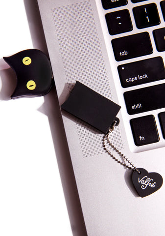 Bruno 16GB USB Drive