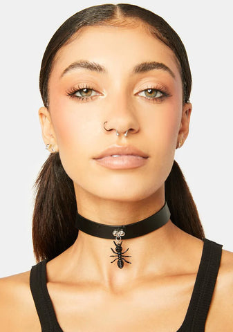 Creepy Crawly Ant Choker