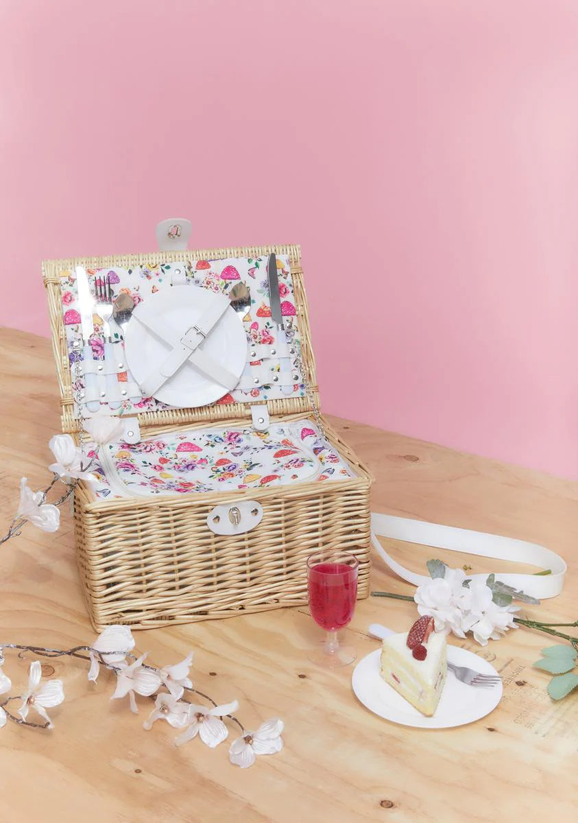 Mushroom Sugar N' Spice Picnic Basket