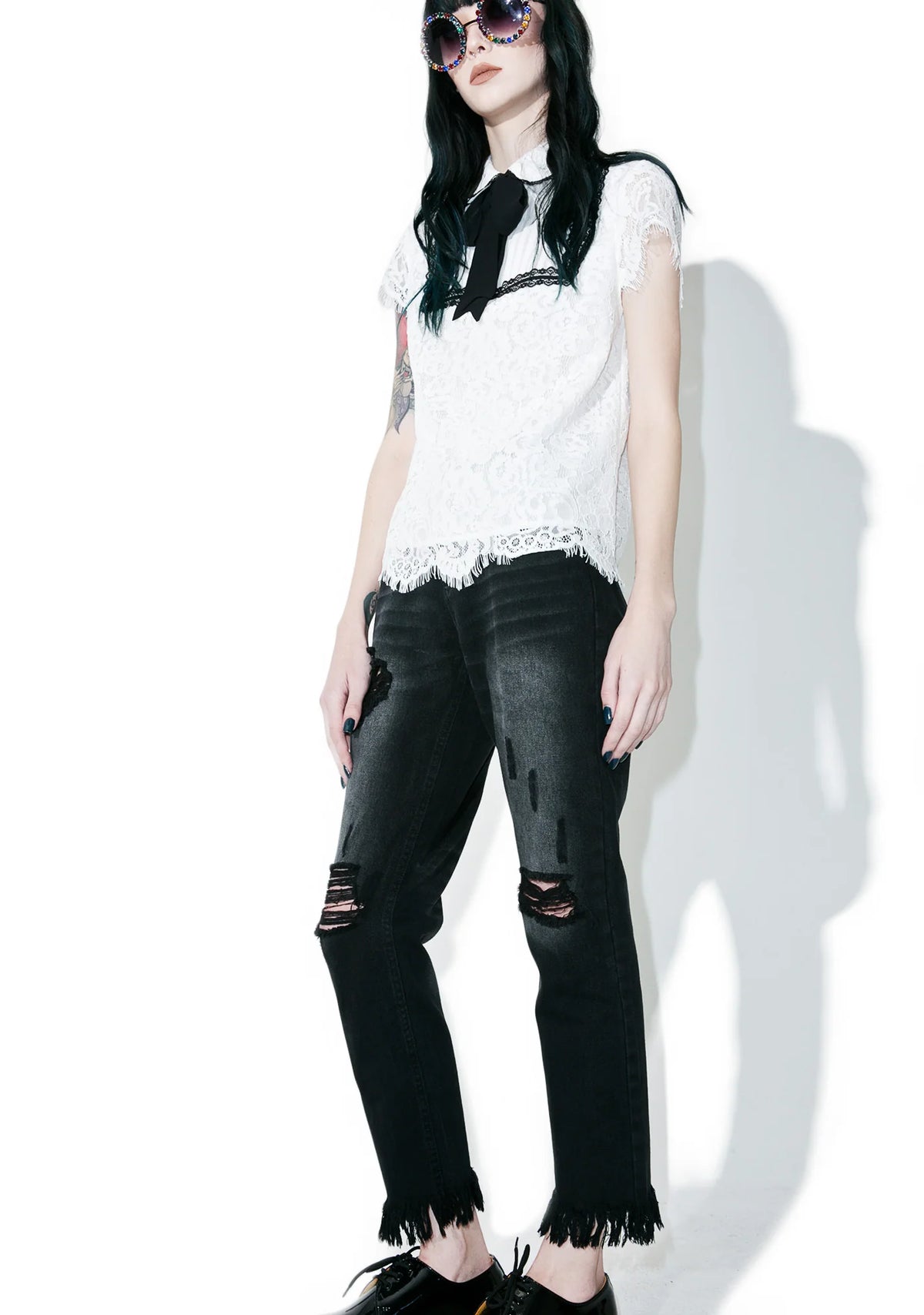 Tattle Tailz Distressed Jeans