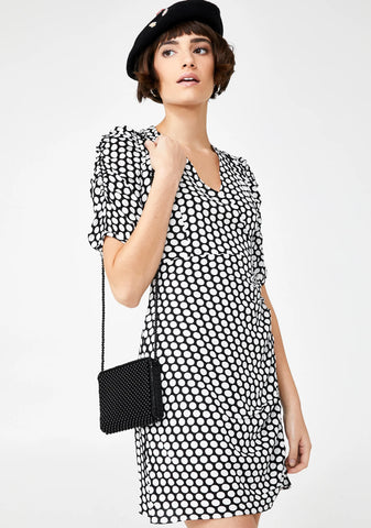 Pearl On Point Beaded Purse